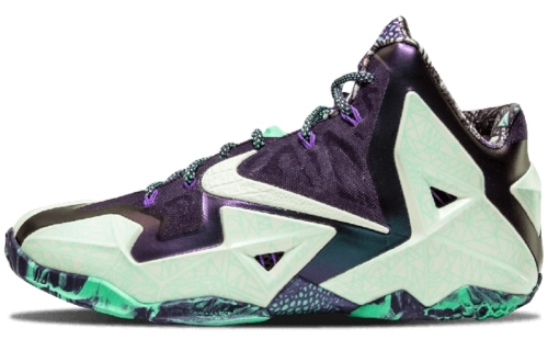 Nike Lebron 11