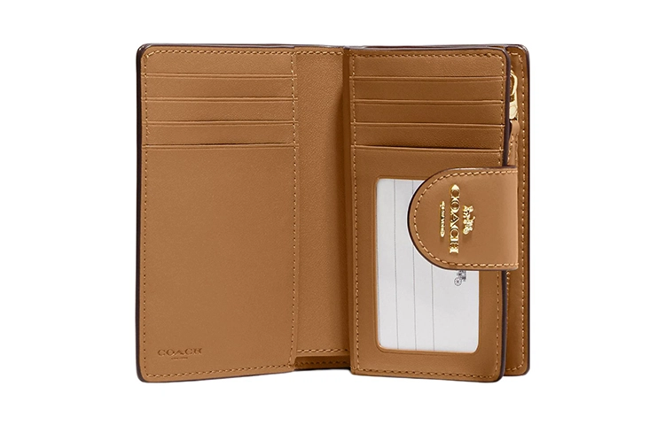 COACH Corner Zip 13