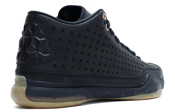 Nike Kobe 10 Mid EXT Black Metallic Gold