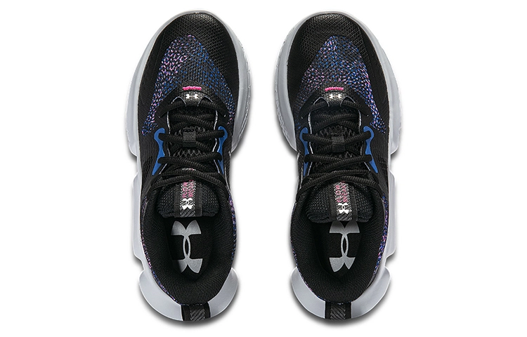 Under Armour Flow Breakthru 3