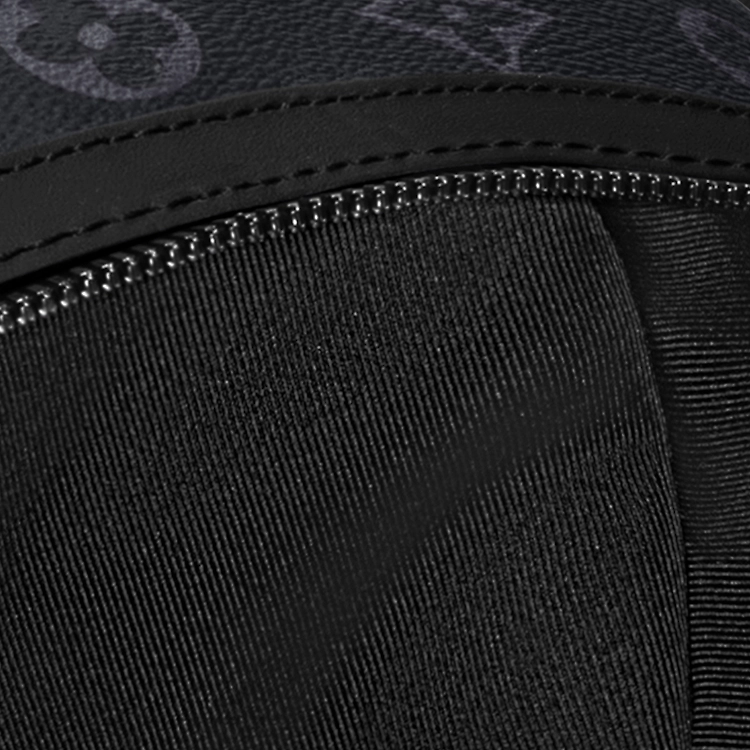 LOUIS VUITTON Discovery Logo