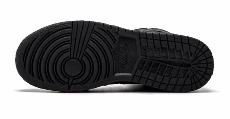 Jordan Air Jordan 1 Retro High OG Essentials Black