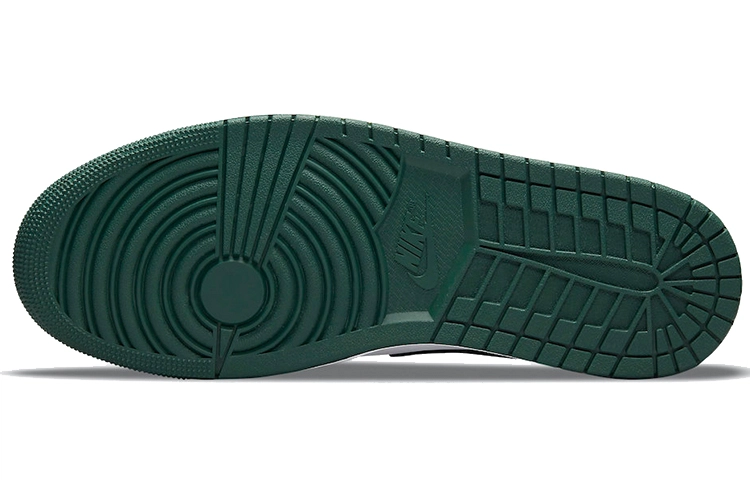 Jordan low "green toe"
