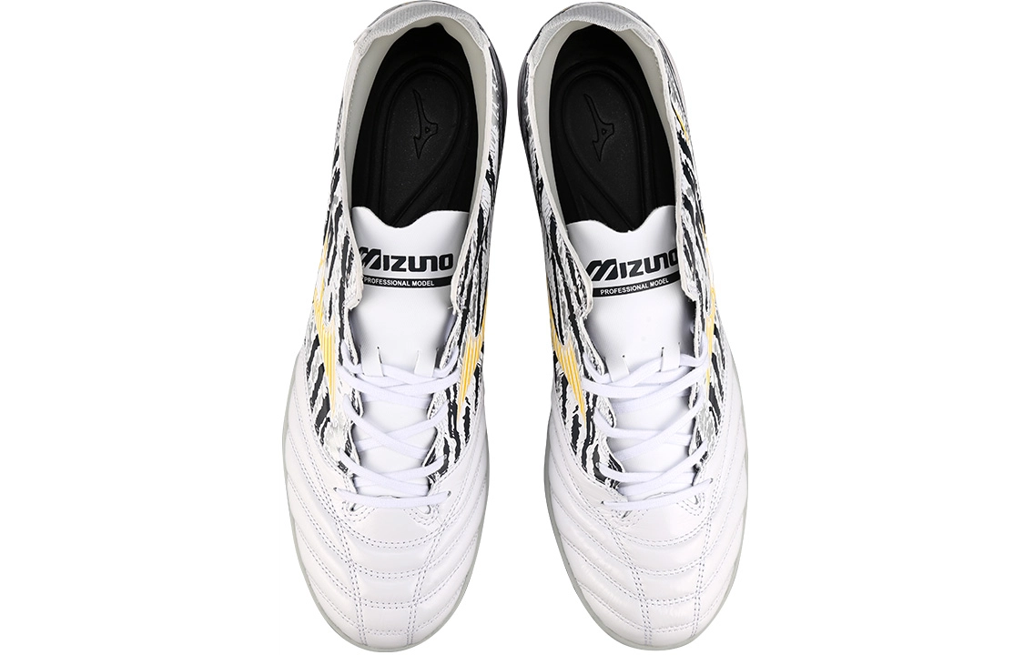 Mizuno Morelia Neo