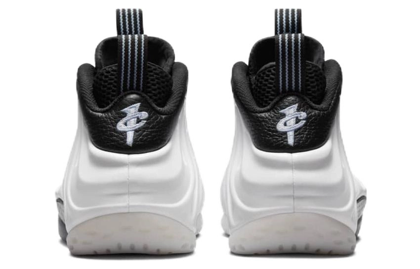 Nike Air Foamposite One "White and Black"