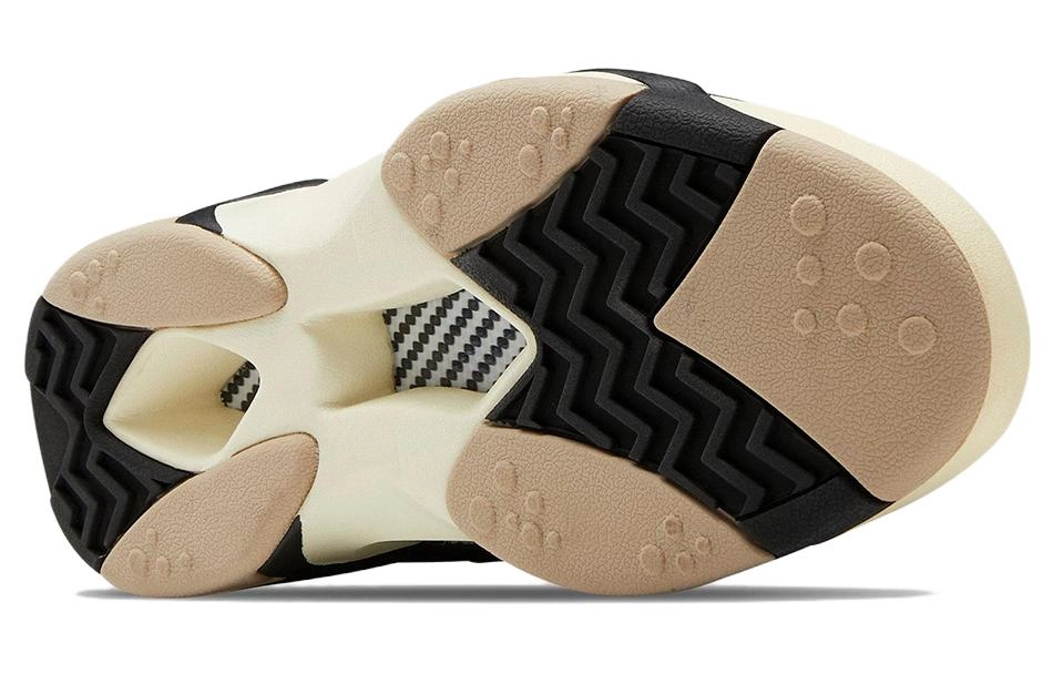 SMILEY x Reebok Shaq Attaq