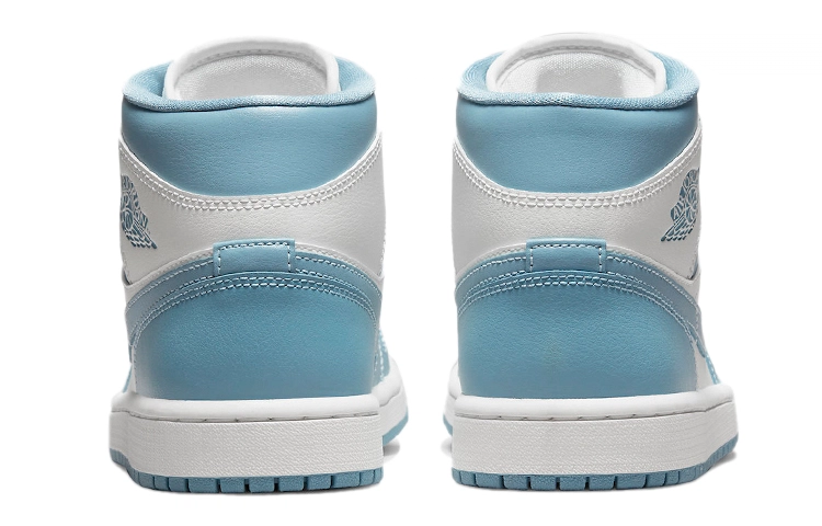 Air Jordan 1 Mid "University Blue"
