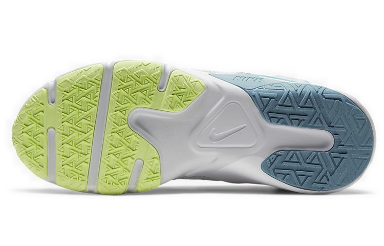 Nike Legend Essential