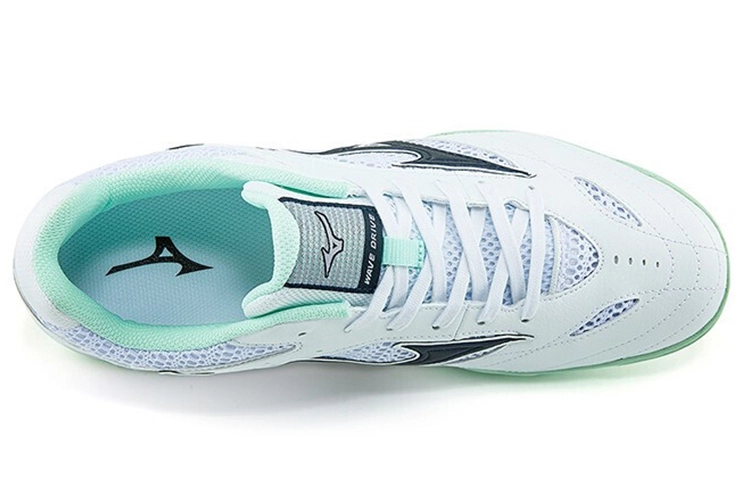 Mizuno Wave Drive 8