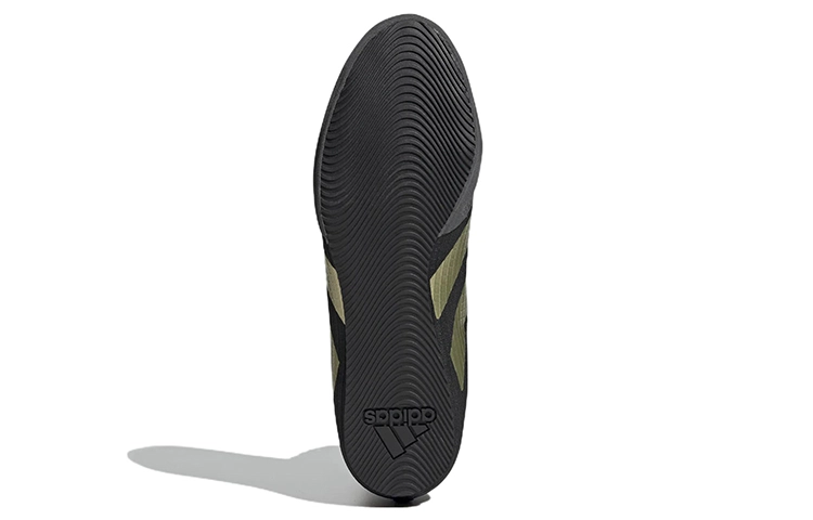 adidas Box Hog 4