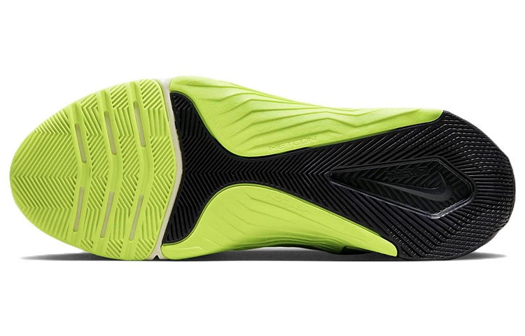 Nike Metcon 8 FlyEase
