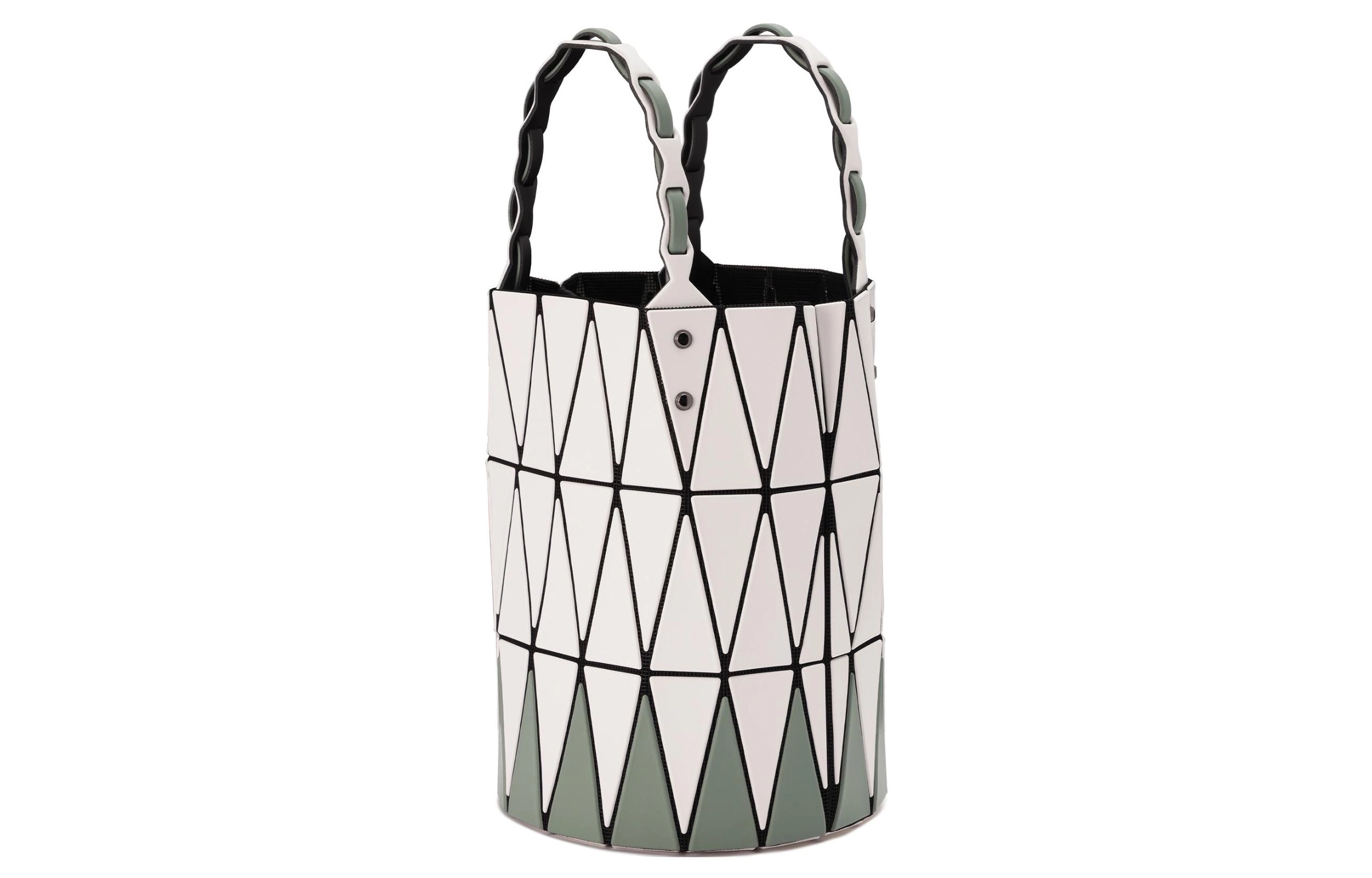 ISSEY MIYAKE Basket