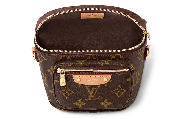 LOUIS VUITTON Bumbag