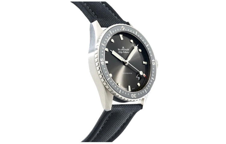 BLANCPAIN 43mm 5000-1110-B52A