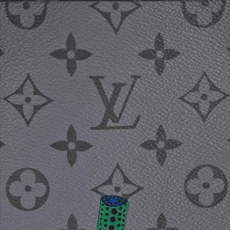 LOUIS VUITTON x Yayoi Kusama Weekend