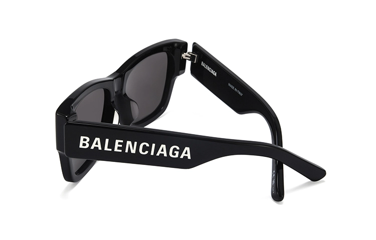 Balenciaga LOGO