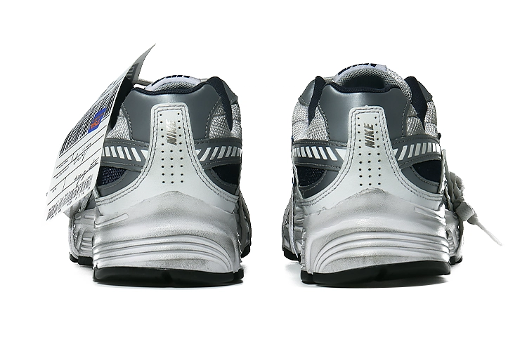 Nike Initiator