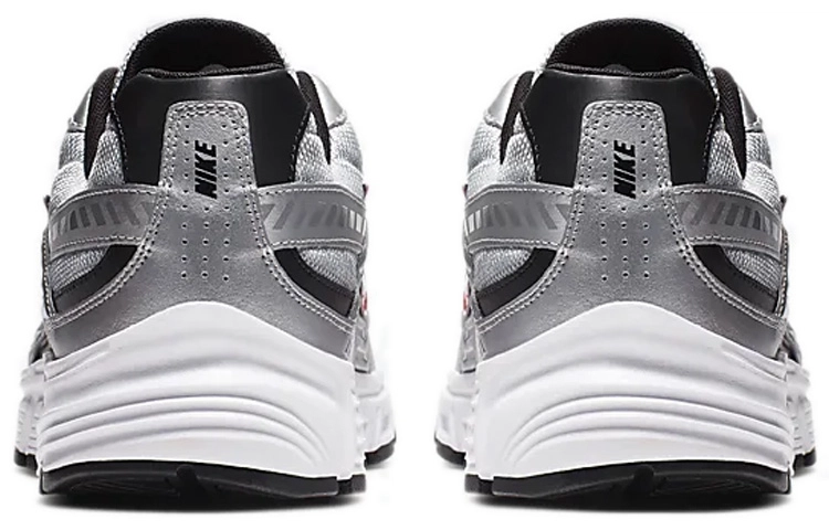 Nike Initiator