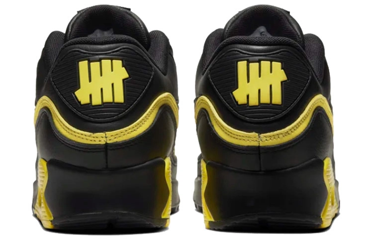 UNDEFEATED x Nike Air Max 90