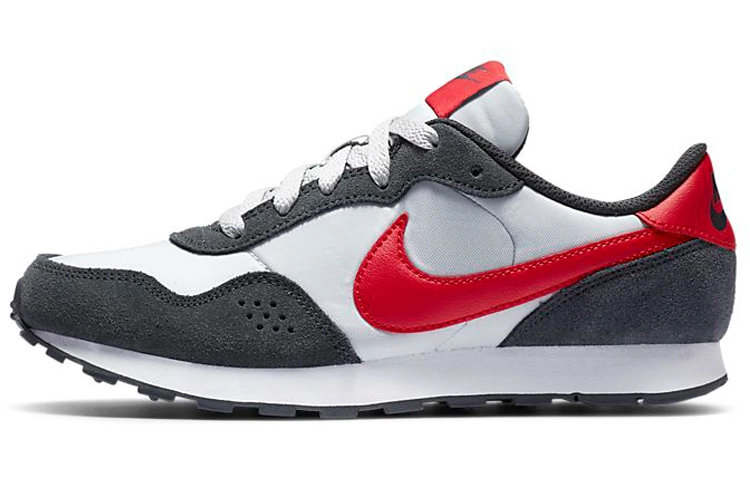 Nike MD Valiant GS