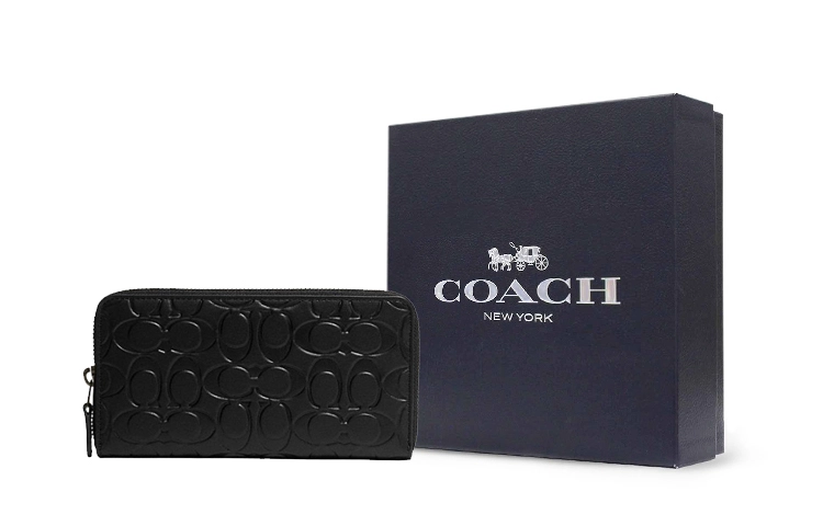 COACH Accordion Wallet 19 Logo