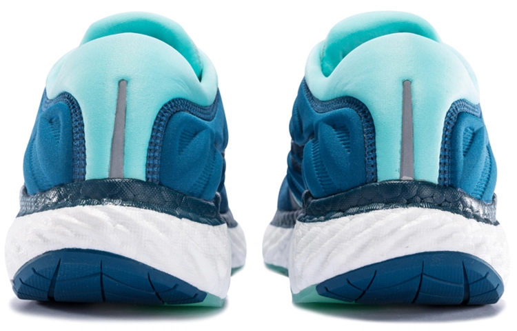 Saucony Hurricane 22
