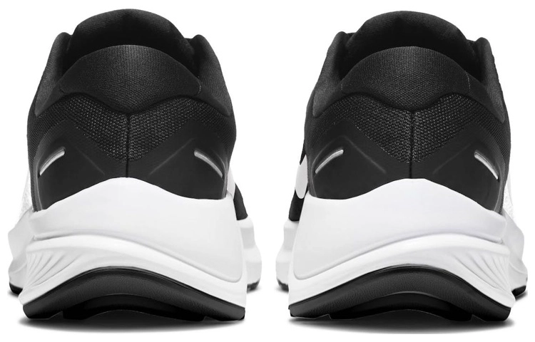 Nike Zoom Structure 23
