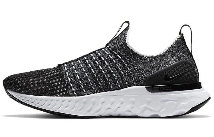 Nike React Phantom Run Flyknit 2