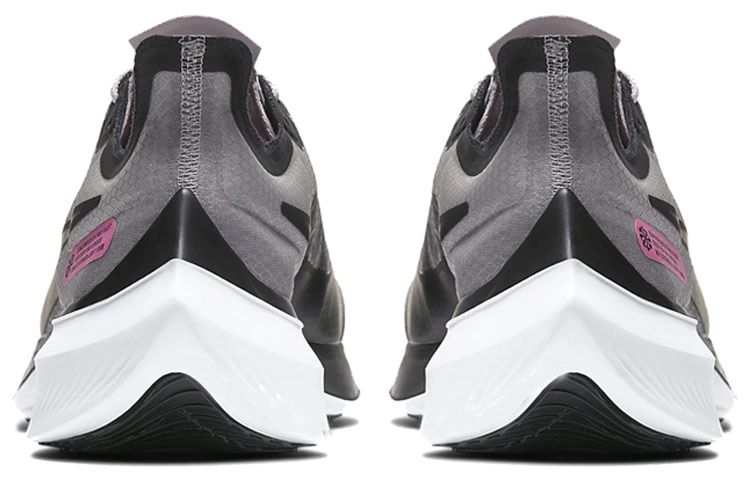 Nike Zoom Gravity 1