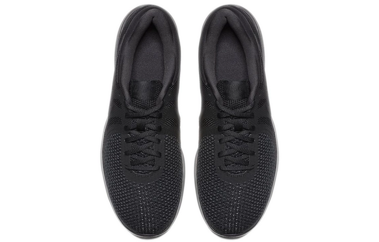 Nike REVOLUTION 4 4