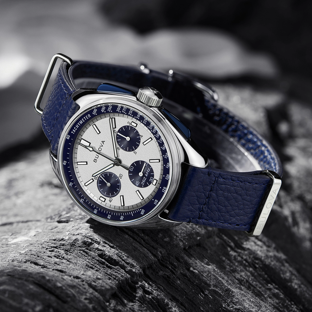 BULOVA 43.5mm 23 98K112