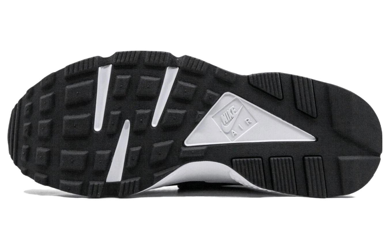 Nike Air Huarache Black Trainers