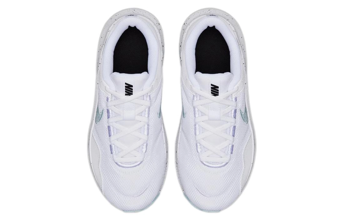 Nike Legend Essential 3