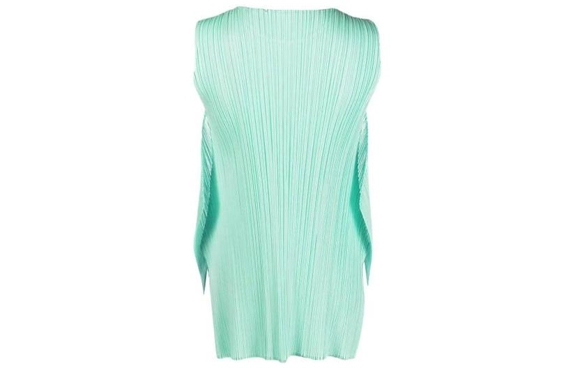 PLEATS PLEASE ISSEY MIYAKE