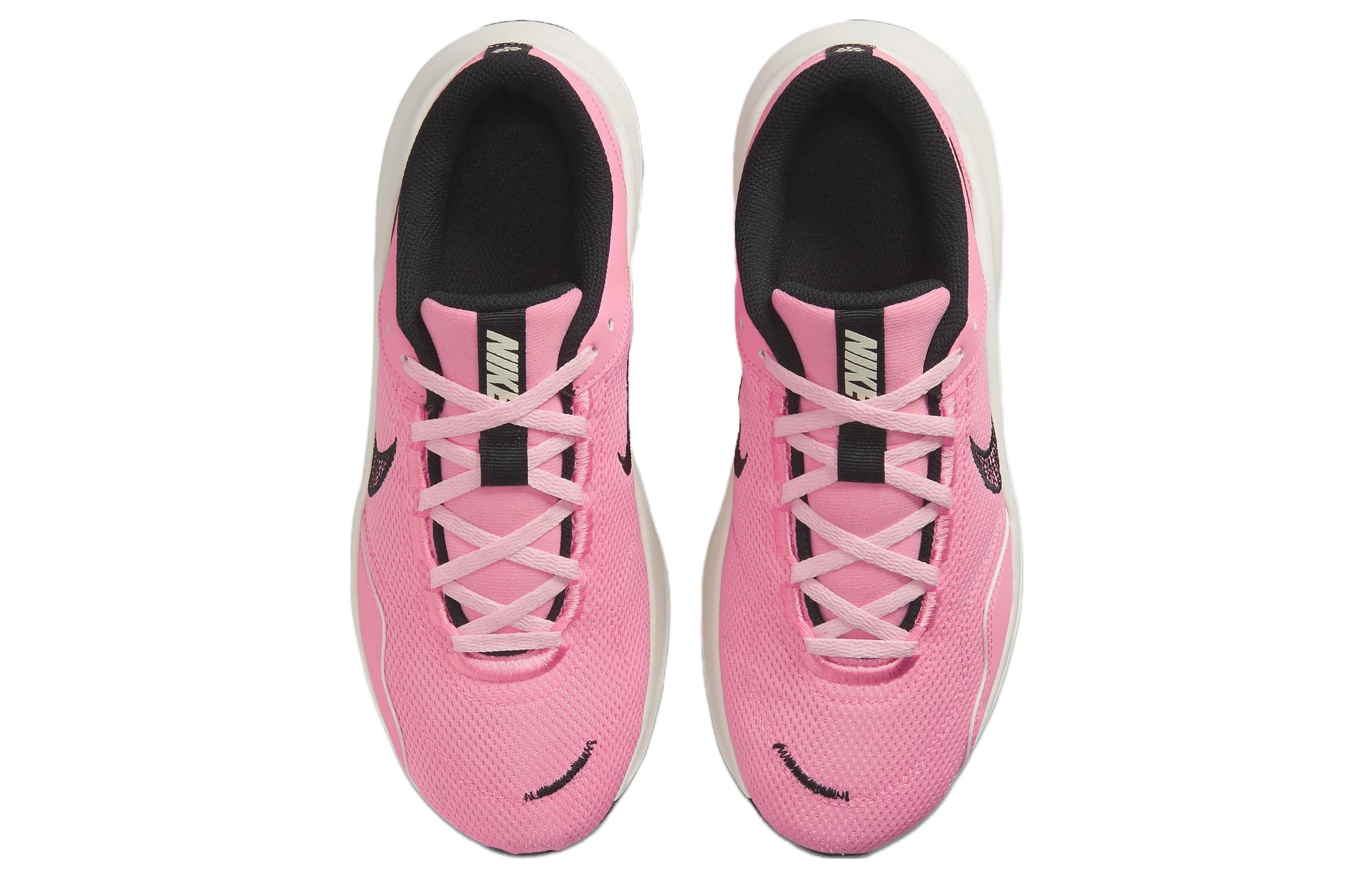 Nike Legend Essential 3