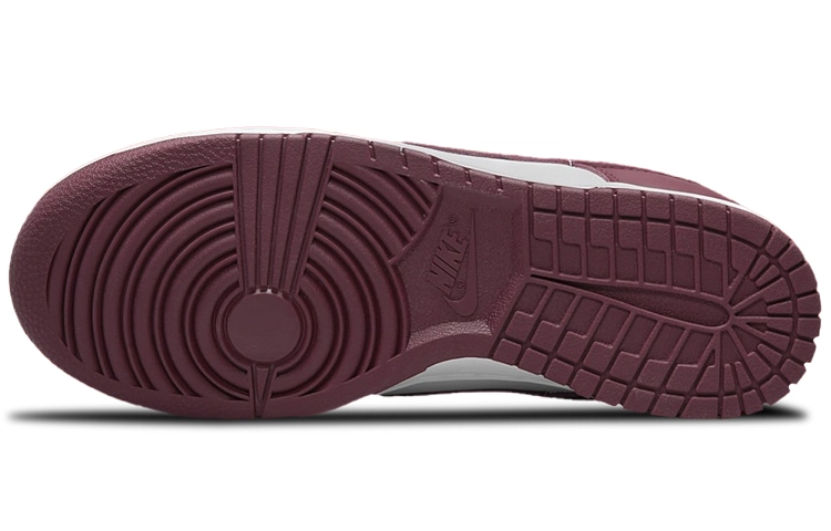Nike Dunk Low dark beetroot
