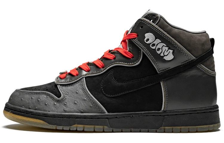 Nike Dunk SB MF Doom
