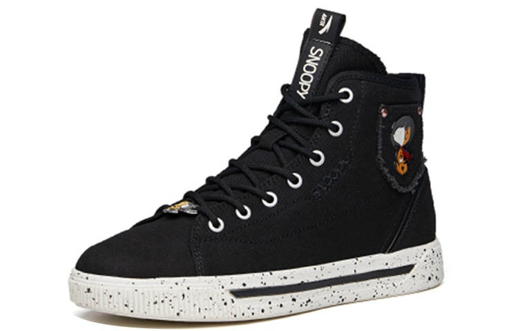SNOOPY x Anta