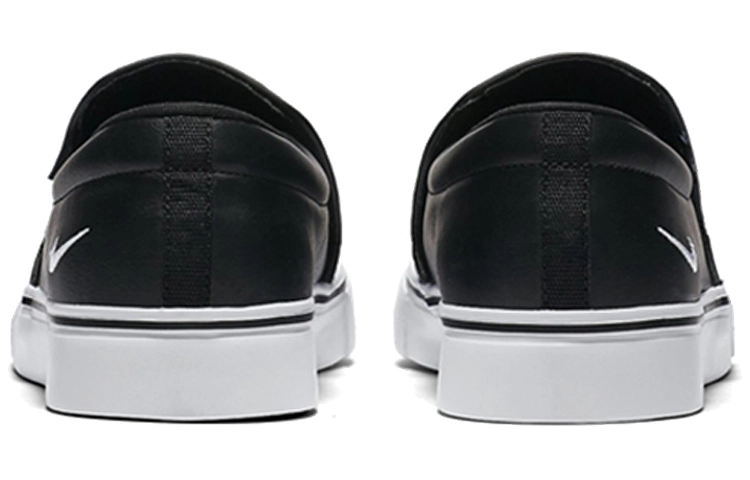 Nike Court Royale AC Slip-On