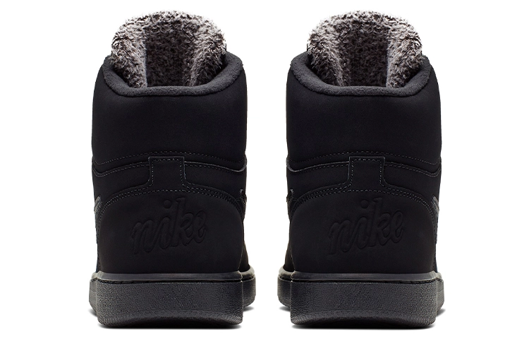 Nike EBERNON Mid SE