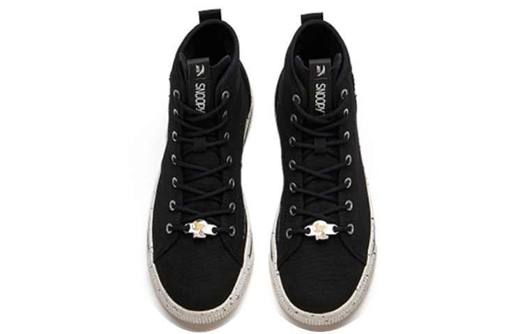 SNOOPY x Anta