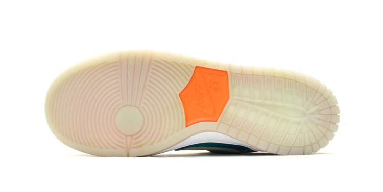 Nike Dunk SB MIA Skate Shop