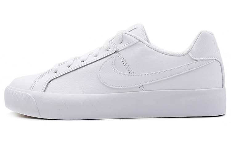Nike Court Royale AC