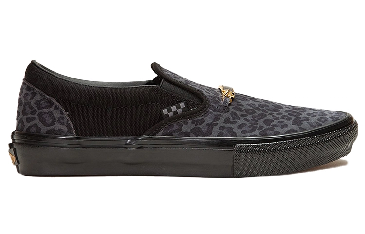 Cher Strauberry x Vans slip-on Skate