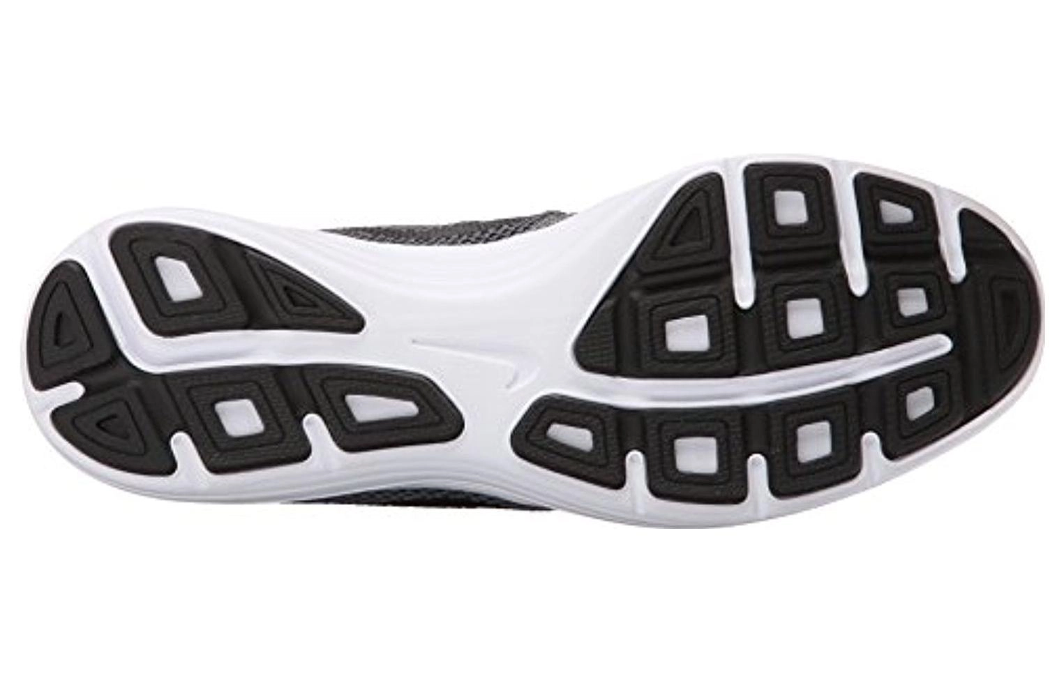 Nike REVOLUTION 3