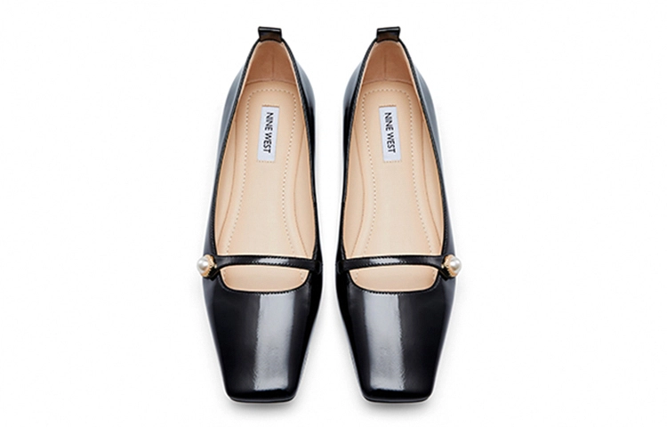 NINE WEST