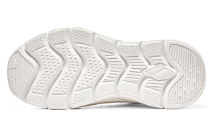 Skechers Street