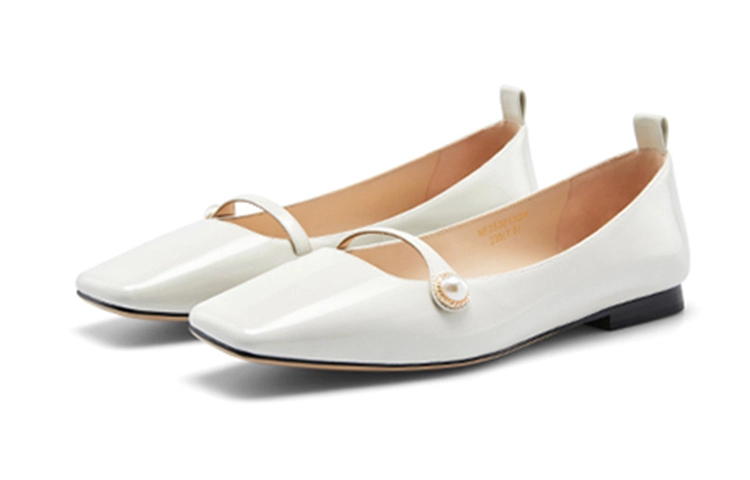 NINE WEST