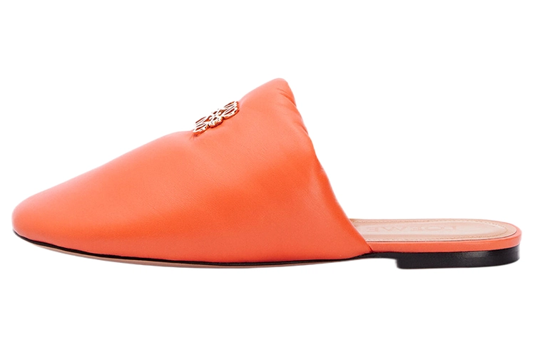 LOEWE Anagram