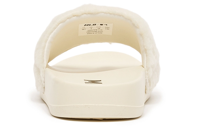 MLB Mound Fleece
